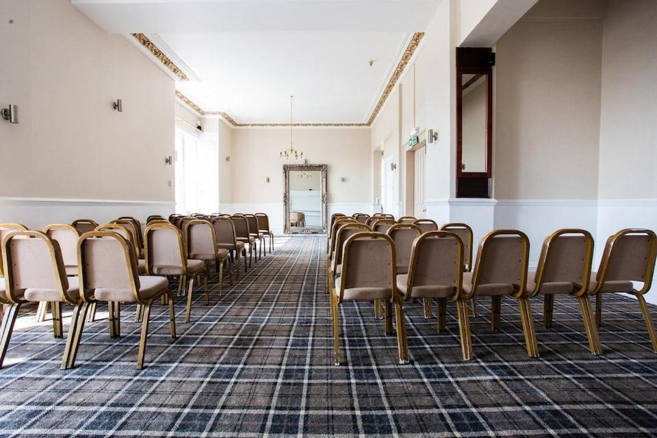 קירקאלדי Beveridge Park Hotel מראה חיצוני תמונה